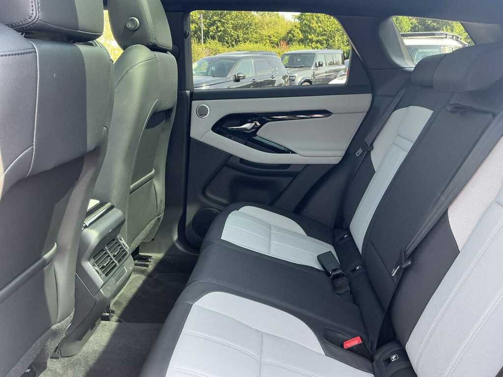 Land Rover Range Rover Evoque 2.0 D200 Dynamic Se Black #4