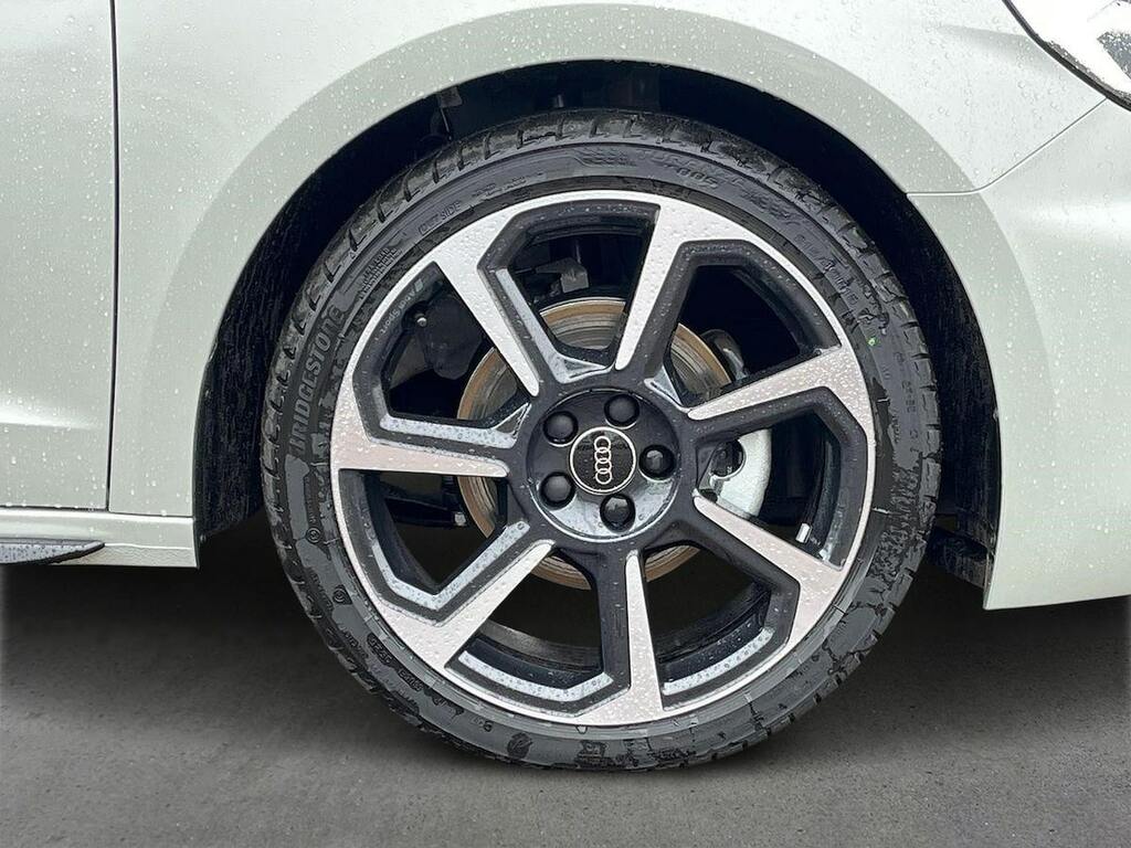 Audi A1 30 Tfsi Black Edition White #6