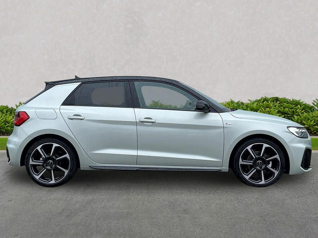 Audi A1 30 Tfsi Black Edition White #3