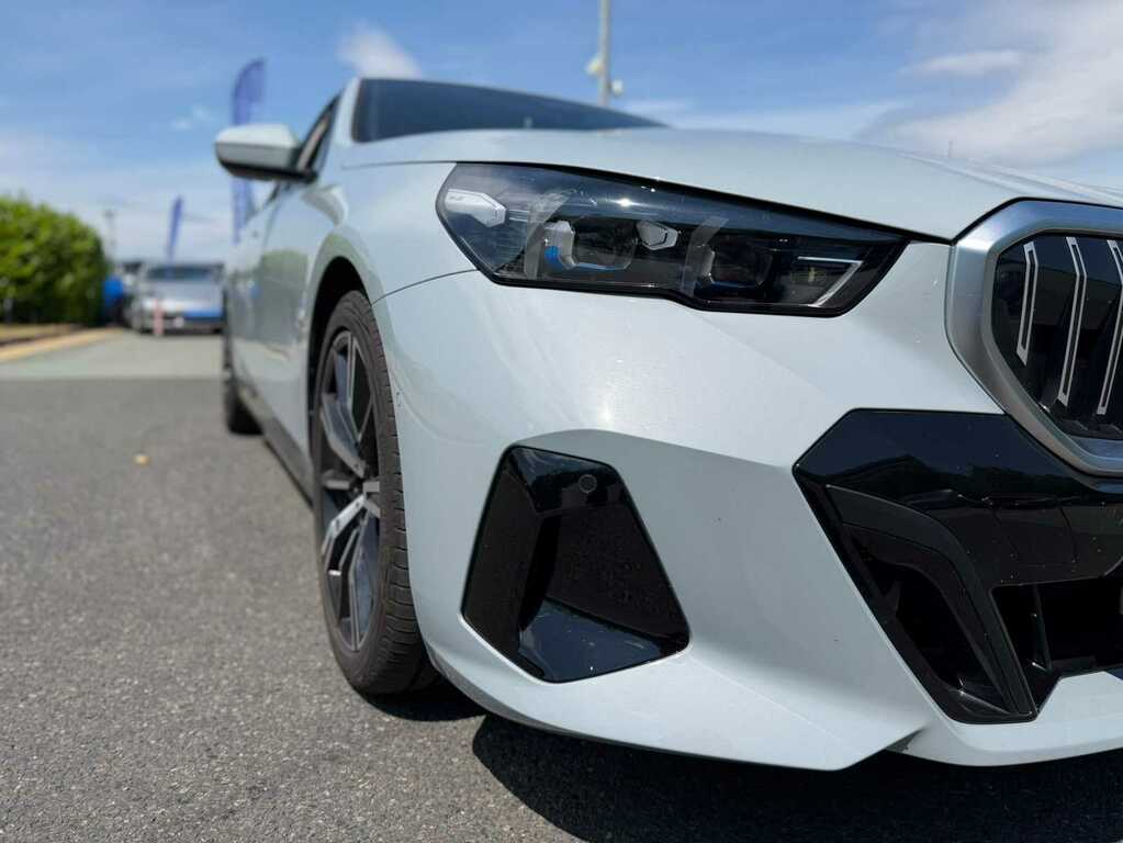 BMW 5 Series 530E M Sport Pro Black #36