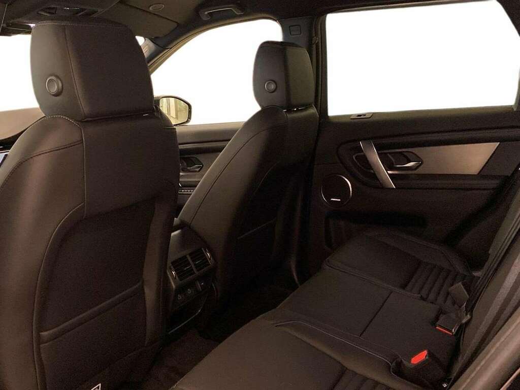 Land Rover Discovery Sport 2.0 D200 Dynamic Se 7 Seat Black #4