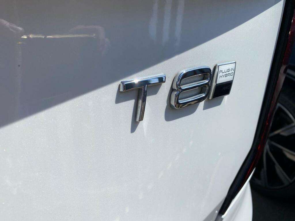 Volvo XC90 2.0 T8 18.8Kwh Core Suv Plug-in Hybrid Black #33