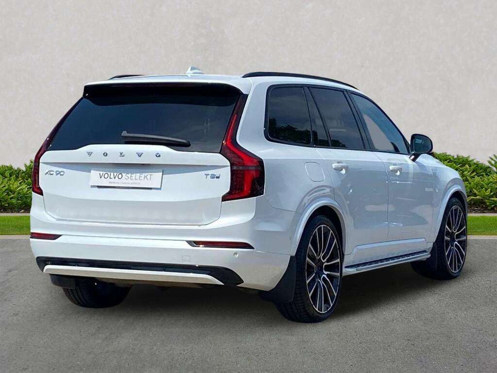 Volvo XC90 2.0 T8 18.8Kwh Core Suv Plug-in Hybrid Black #17