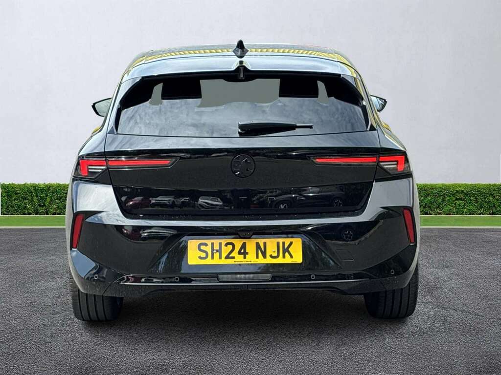 Vauxhall Astra 1.2 Turbo 130 Gs Black #4