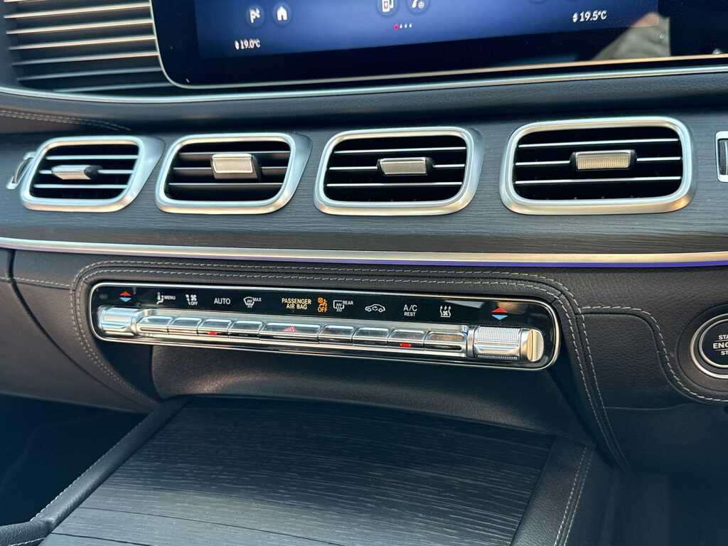Mercedes-Benz GLE Class Gle300dh Mhev Amg Line Black #35