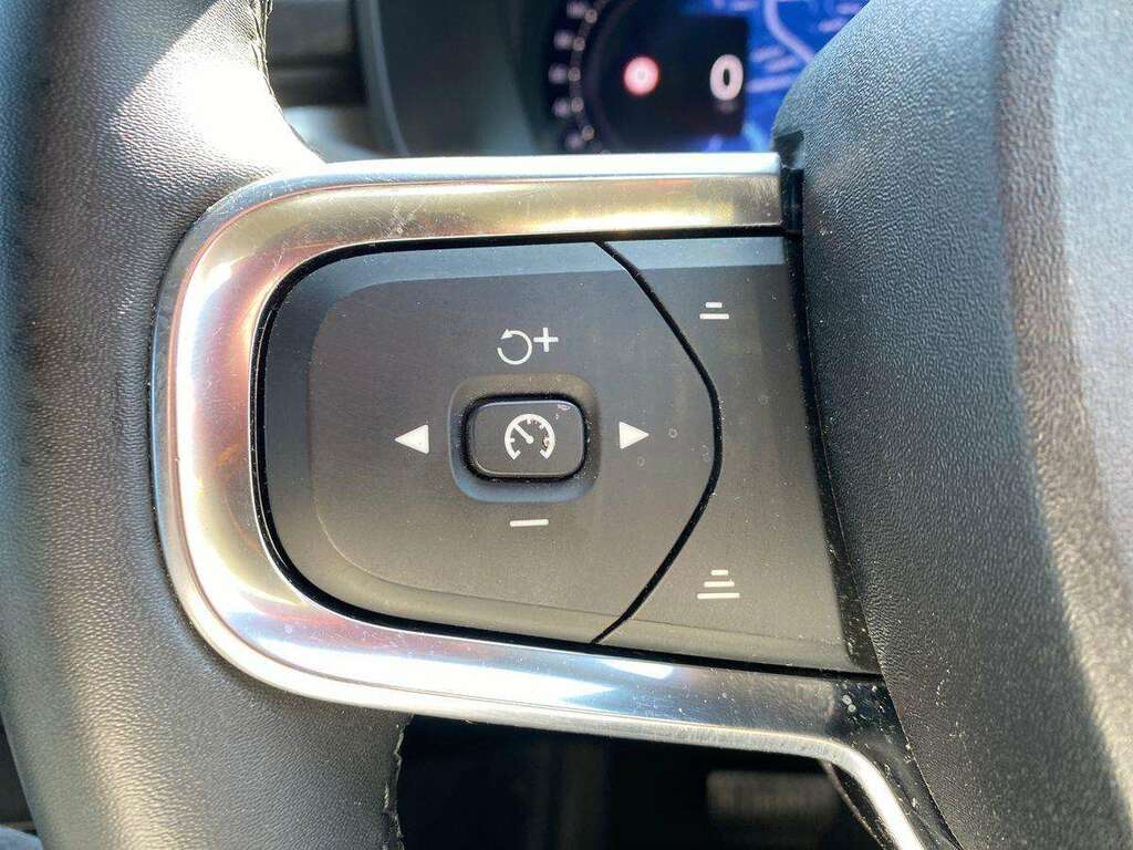 Volvo XC40 Recharge Ultimate, T5 Plug-in Hybrid, Black #27