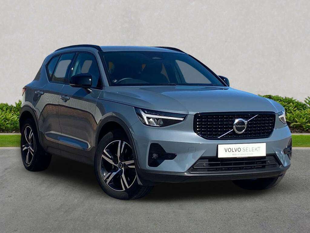 Volvo XC40 2.0 B3p Plus Dark Grey