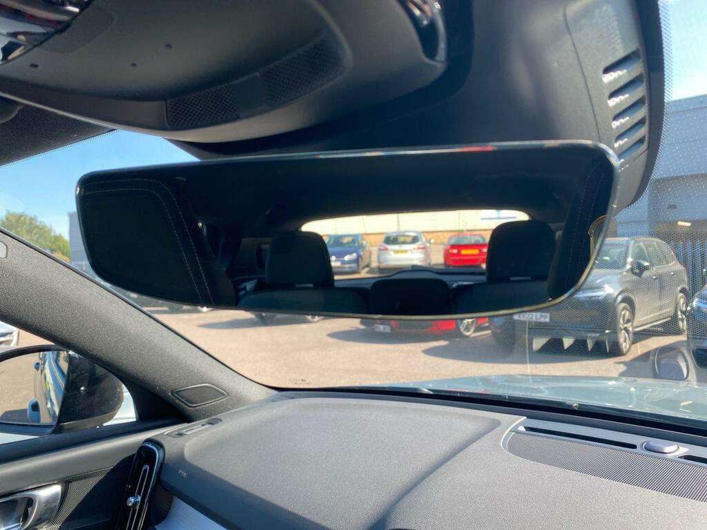 Volvo XC40 Recharge Ultimate, T5 Plug-in Hybrid, Black #14