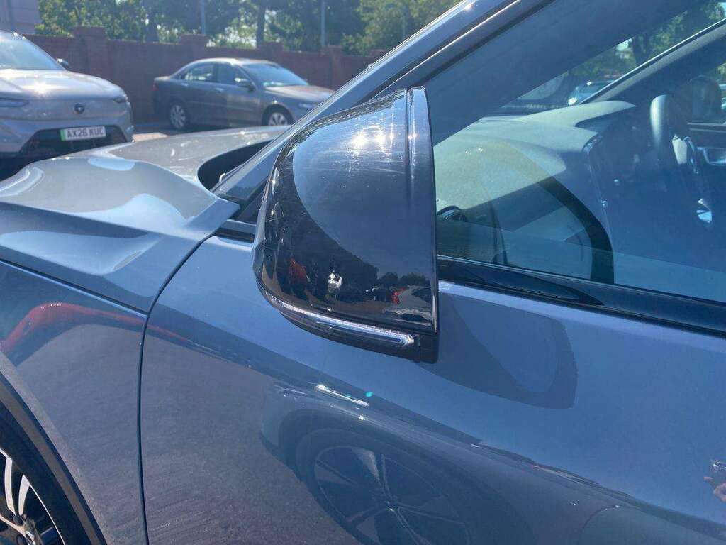 Volvo XC40 Recharge Ultimate, T5 Plug-in Hybrid, Black #36