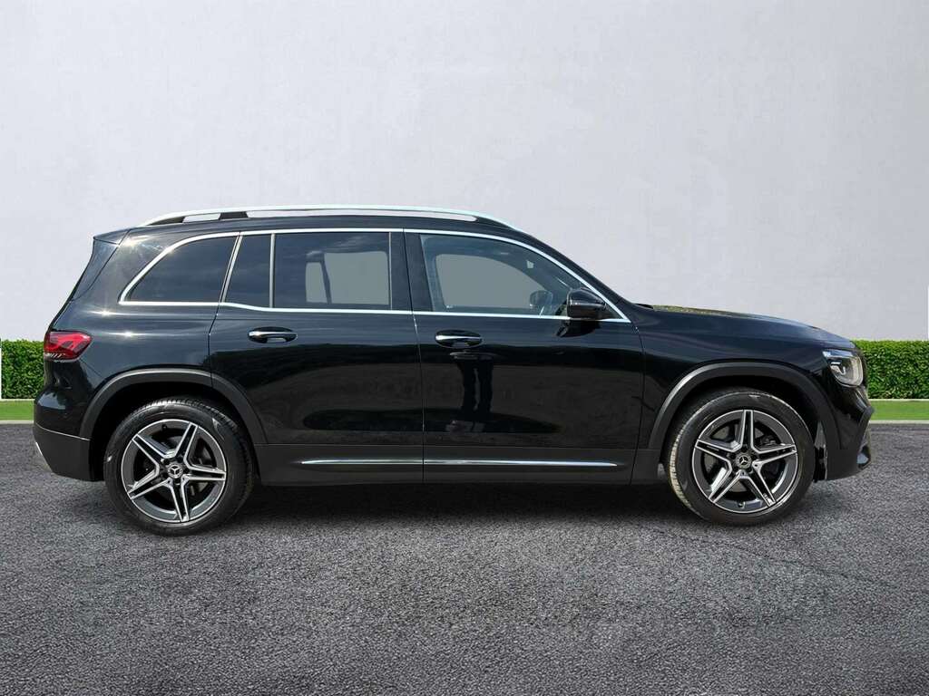 Mercedes-Benz GLB Class Glb 220D 4Matic Amg Line Prem Plus 8G-tronic Black #3