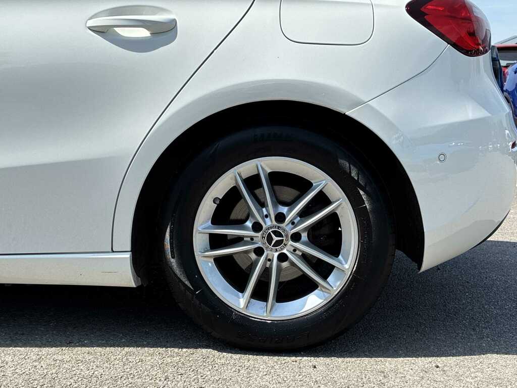 Mercedes-Benz A Class A180 Se Executive YE68DLB White #6