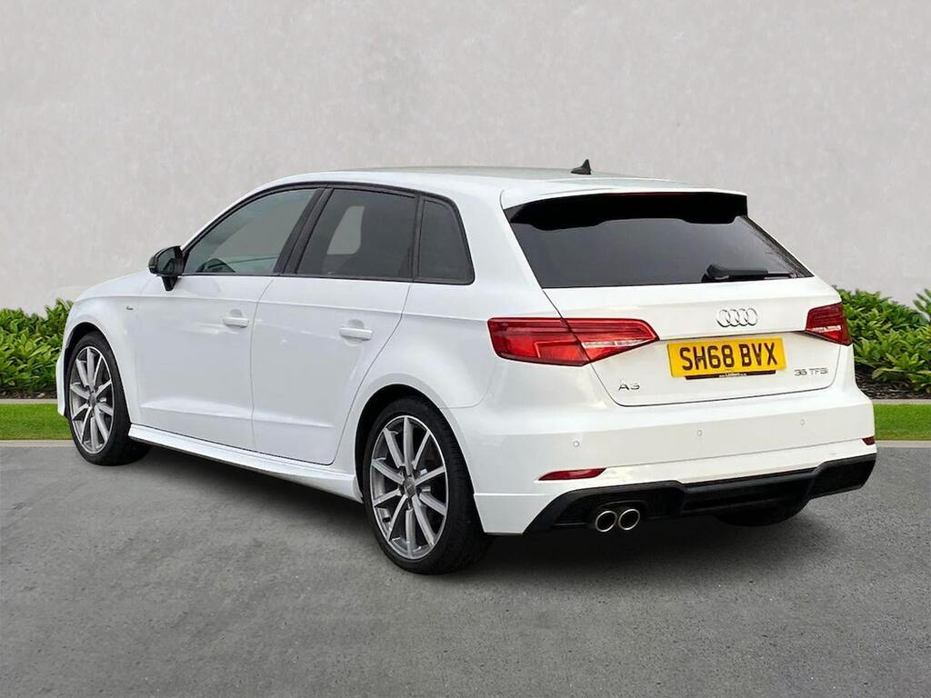Audi A3 35 Tfsi Black Edition White #2