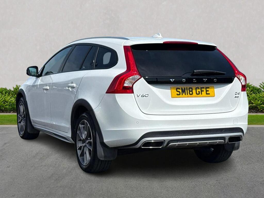 Volvo V60 Cross Country D4 190 Cross Country Lux Nav Awd Geartronic White #2