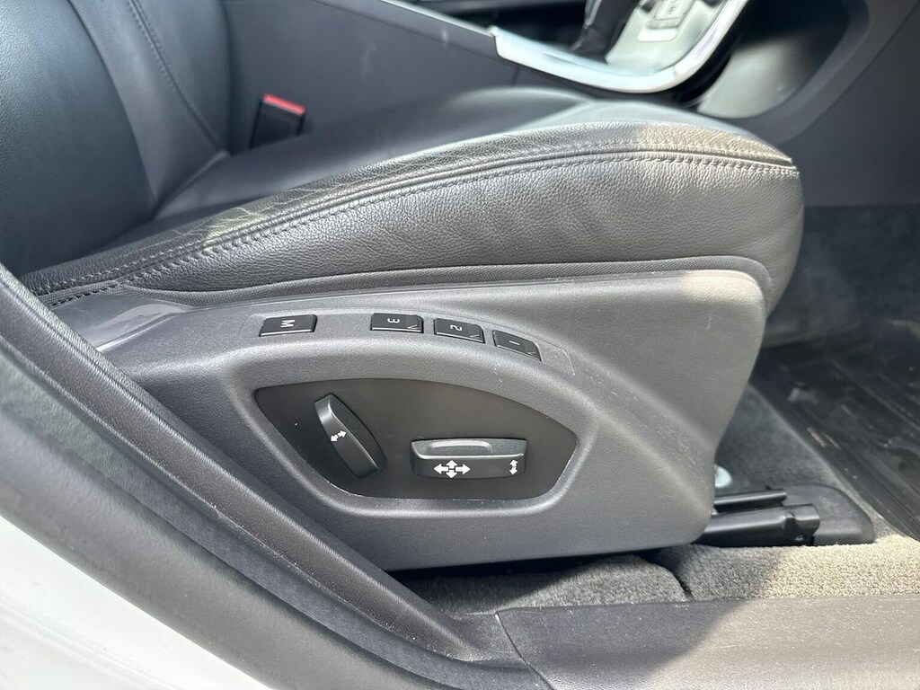 Volvo V60 Cross Country Estate Silver #29
