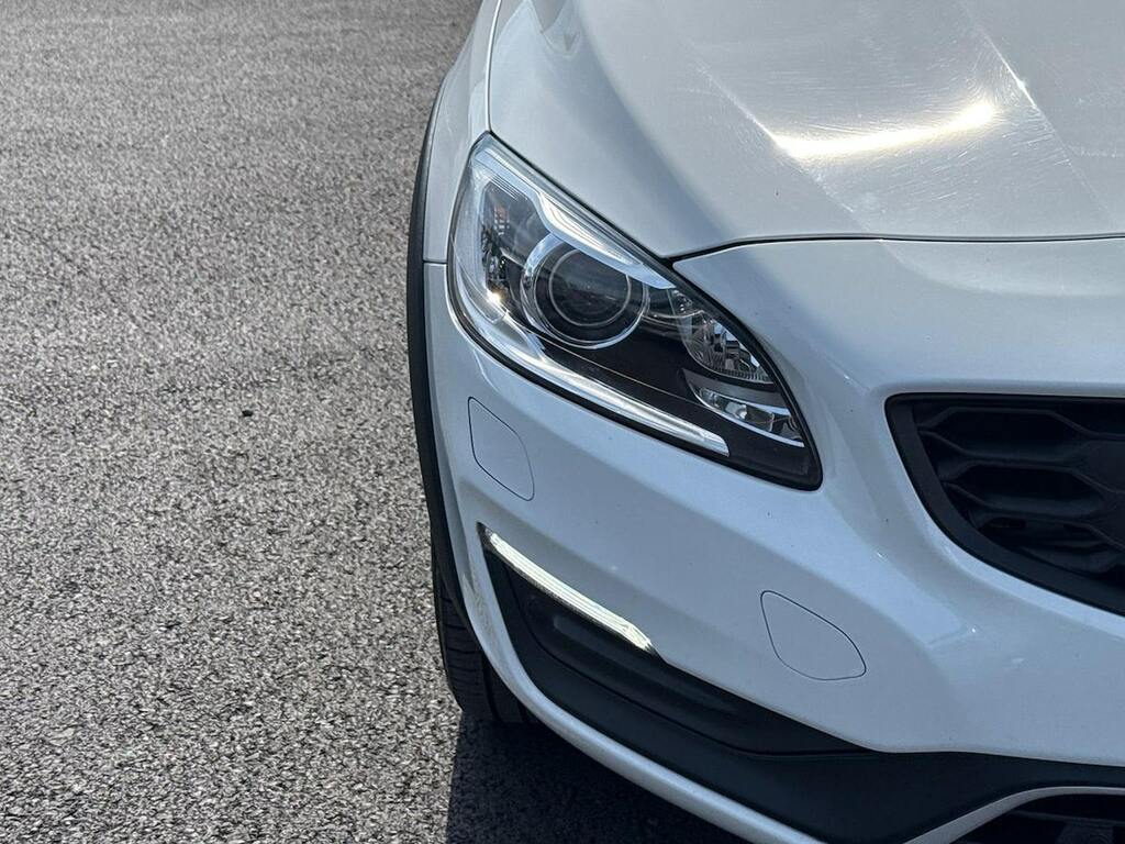 Volvo V60 Cross Country Estate Silver #31
