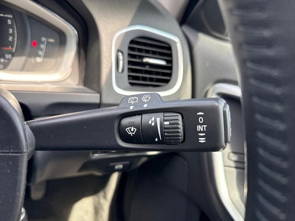 Volvo V60 Cross Country Estate Silver #27