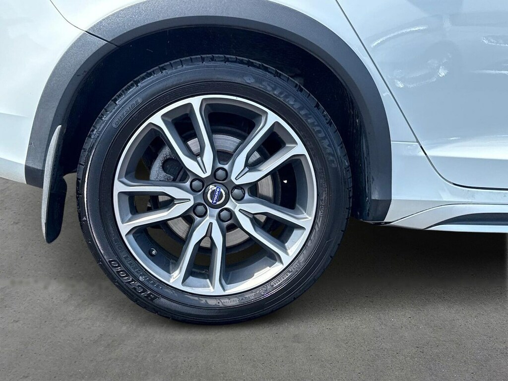 Volvo V60 Cross Country D4 190 Cross Country Lux Nav Awd Geartronic White #6