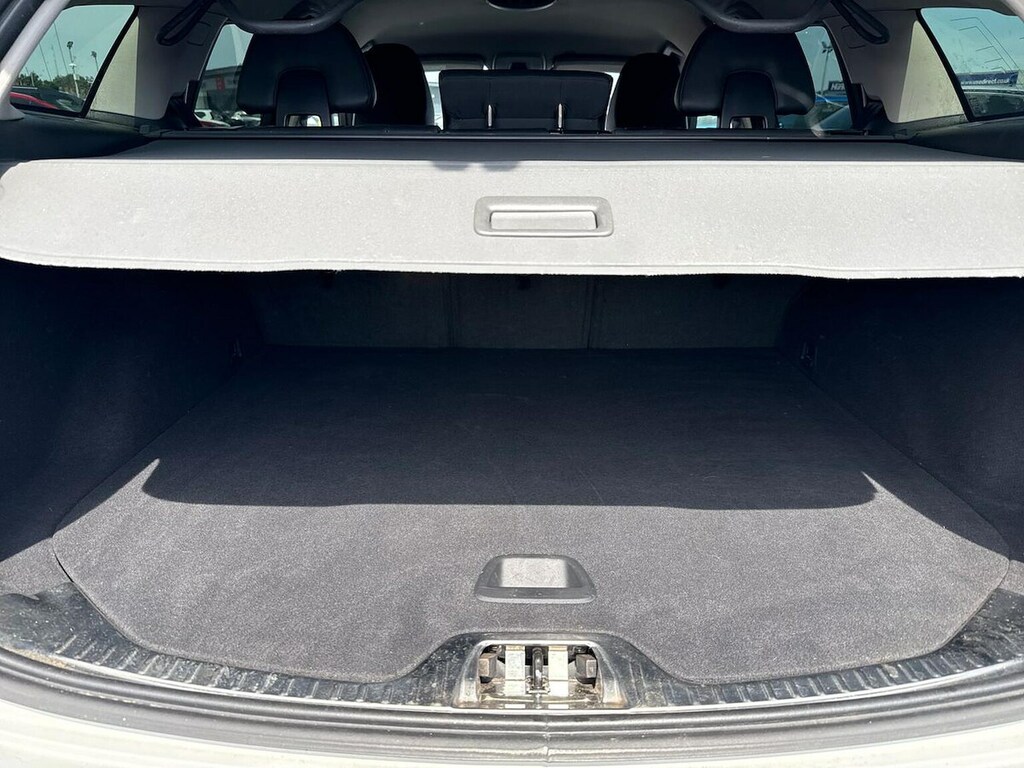 Volvo V60 Cross Country Estate Silver #18