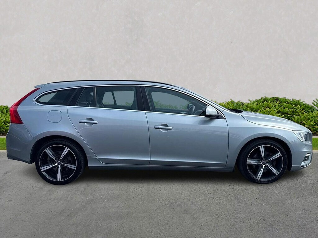 Volvo V60 2.0 D3 R-design Nav Estate Euro 6 Silver #3