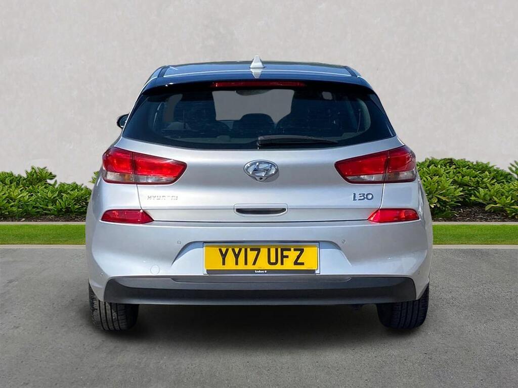 Hyundai I30 1.6 Crdi Se Nav Silver #4