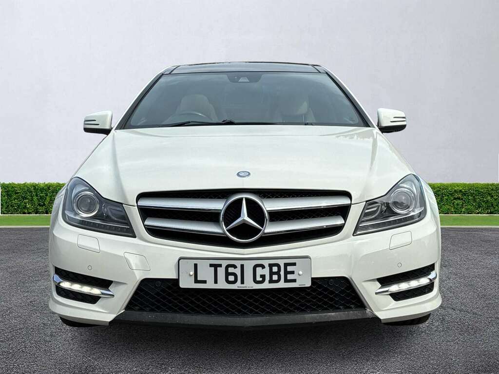 Mercedes-Benz C Class C250 Cdi Blueeff Amg Sport Edition 125 White #5