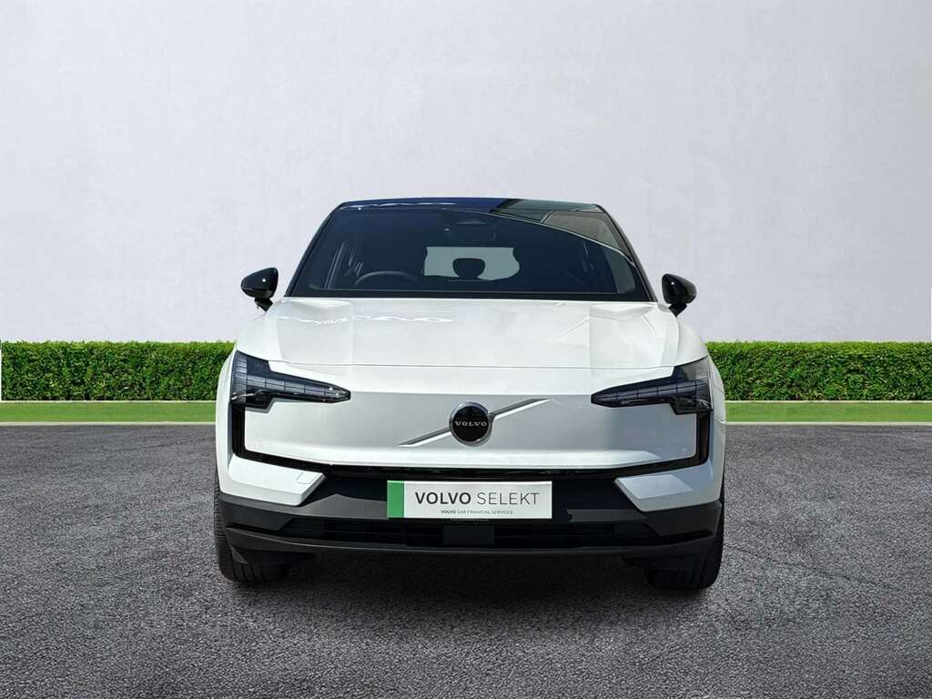 Volvo EX30 200Kw Sm Extended Range Plus 69Kwh White #2