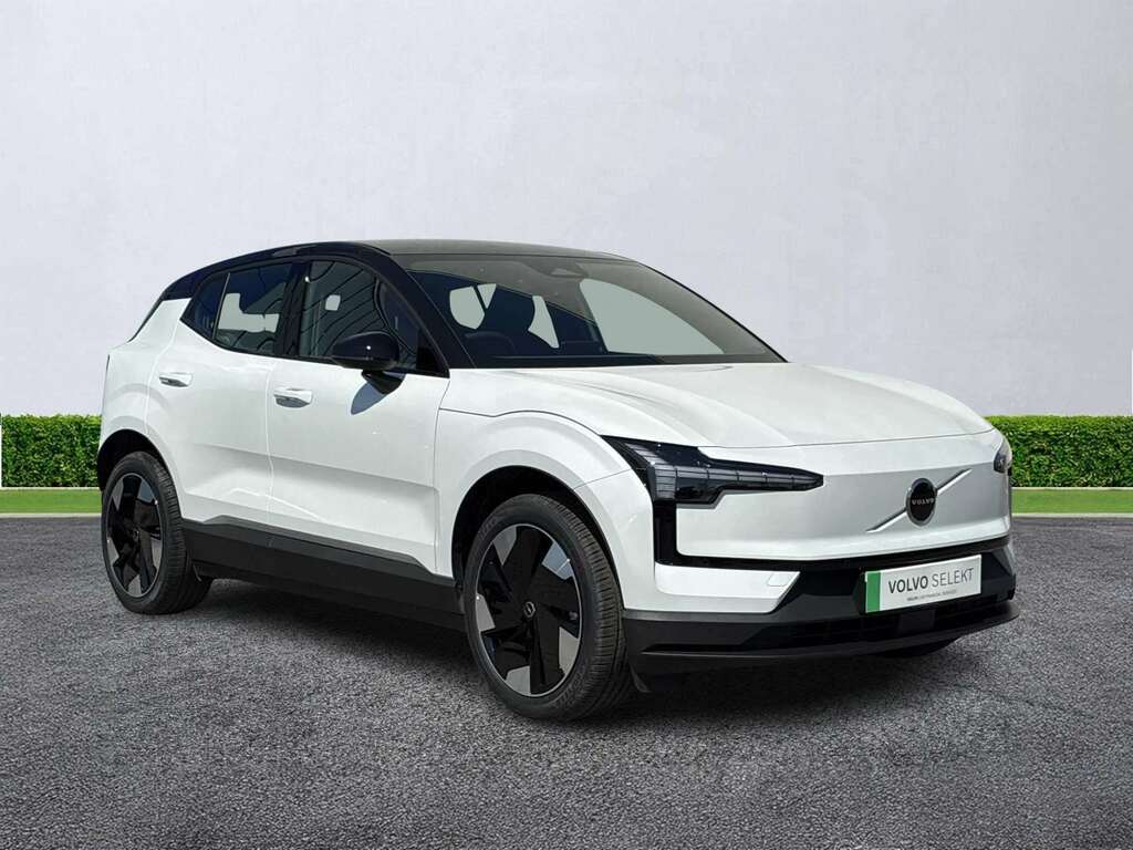 Volvo EX30 200Kw Sm Extended Range Plus 69Kwh White