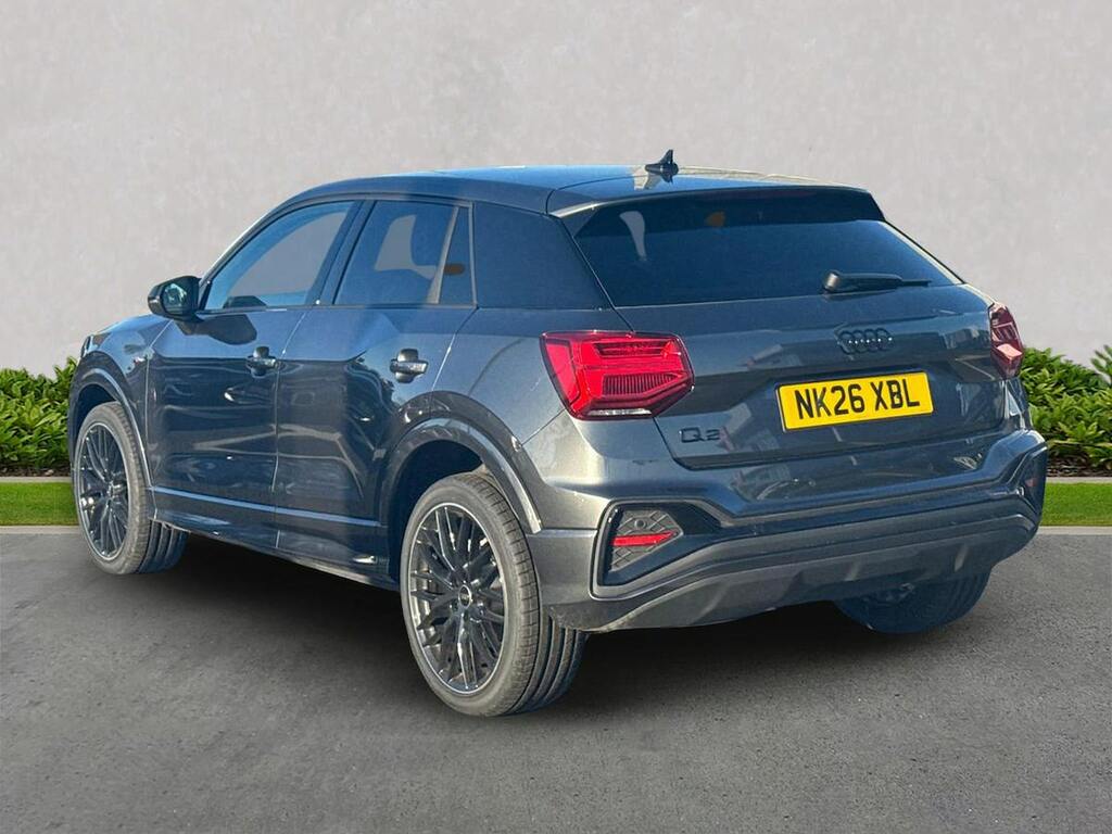 Audi Q2 35 Tfsi Black Edition S Tronic Grey #2