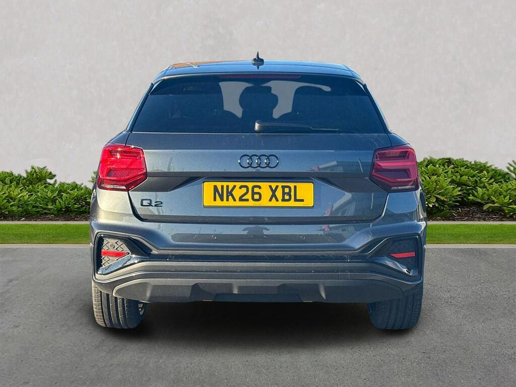 Audi Q2 35 Tfsi Black Edition S Tronic Grey #4