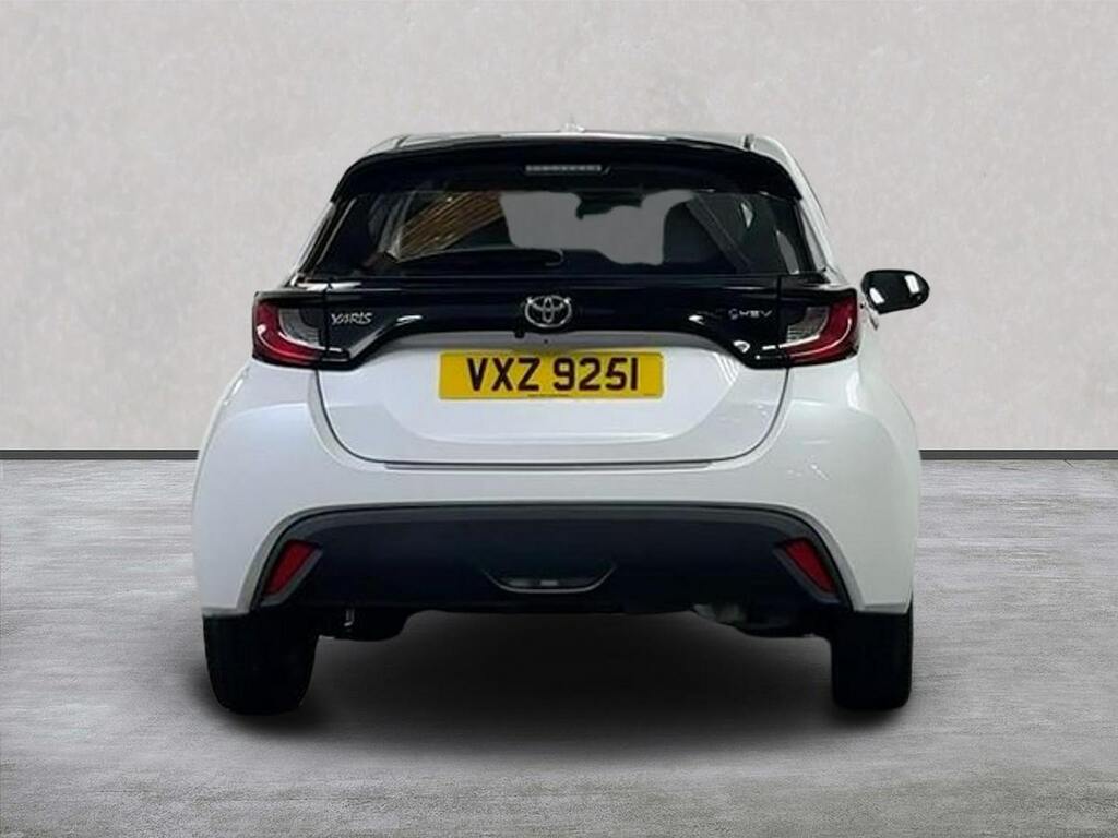Toyota Yaris 1.5 Vvt-h Icon Hatchback Hybrid E-cvt E NO08EJJ White #4