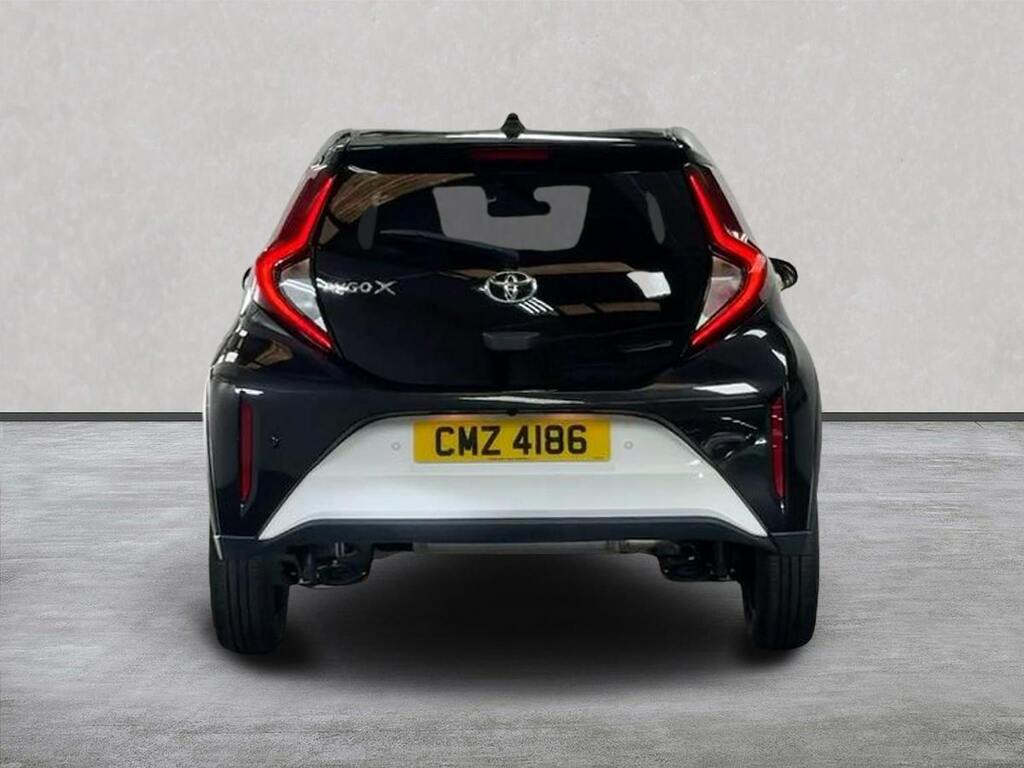 Toyota Aygo X 1.0 Vvt-i Edge Hatchback X-shift Euro 6 CMZ4186 White #4
