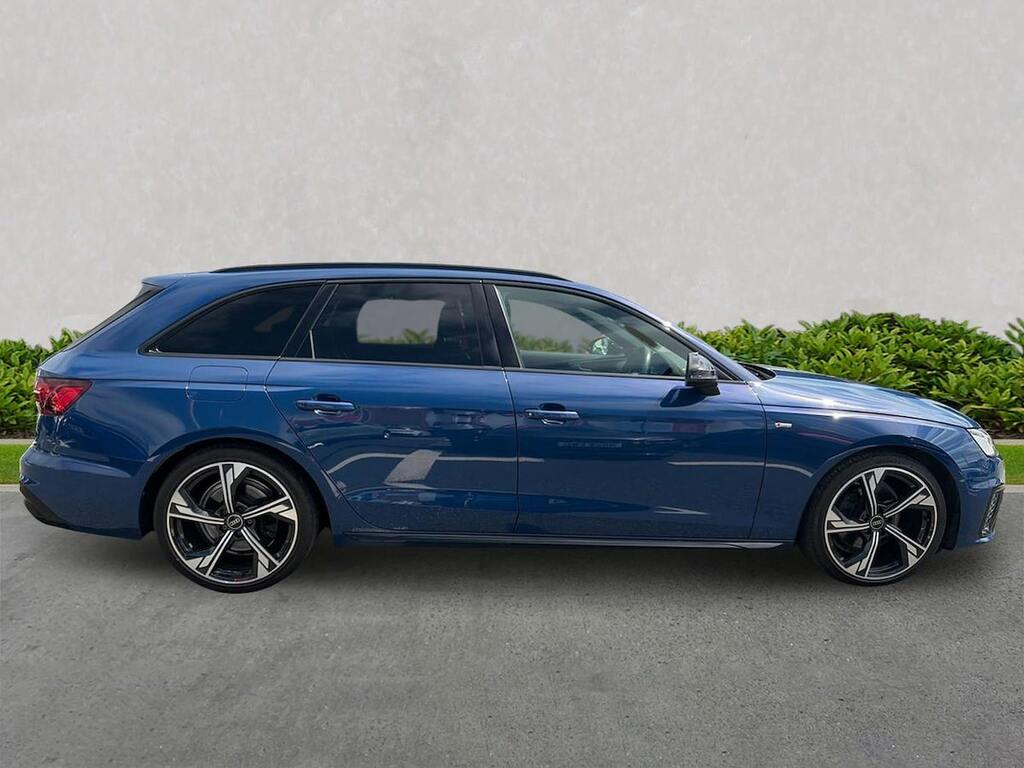 Audi A4 Avant 35 Tfsi Black Edition S Tronic Blue #3