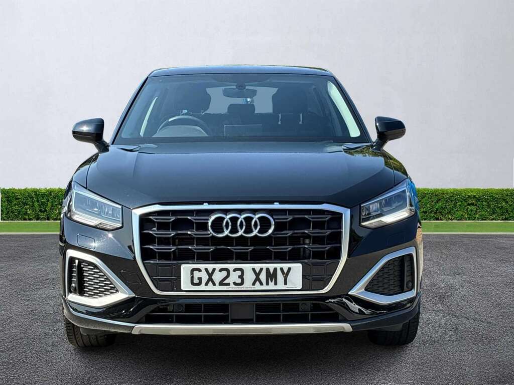 Audi Q2 35 Tfsi Sport S Tronic Black #5