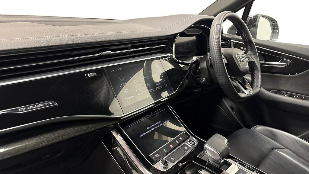 Audi Q7 3.0 Tfsi V6 55 Black Edition Suv Tiptro Black #5