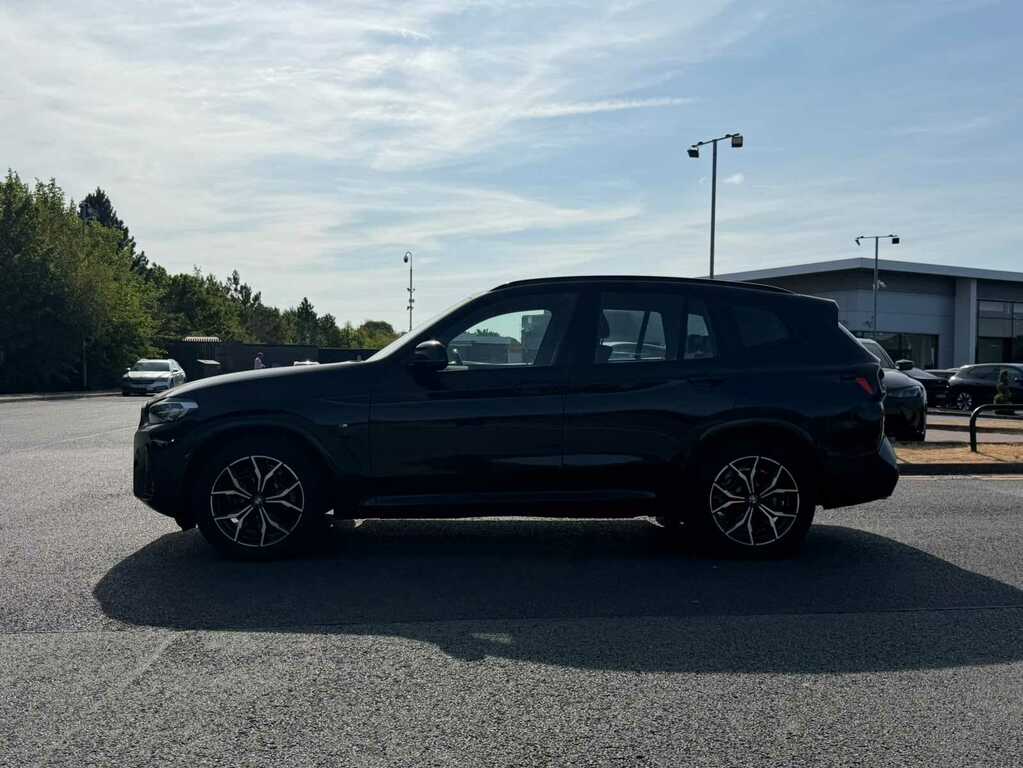 BMW X3 Xdrive20i Mht M Sport Step GV22FMA Black #4