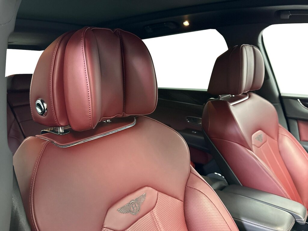 Bentley Bentayga 3.0 Tfsi V6 17.3Kwh Suv Plug-in Hybrid Green #38