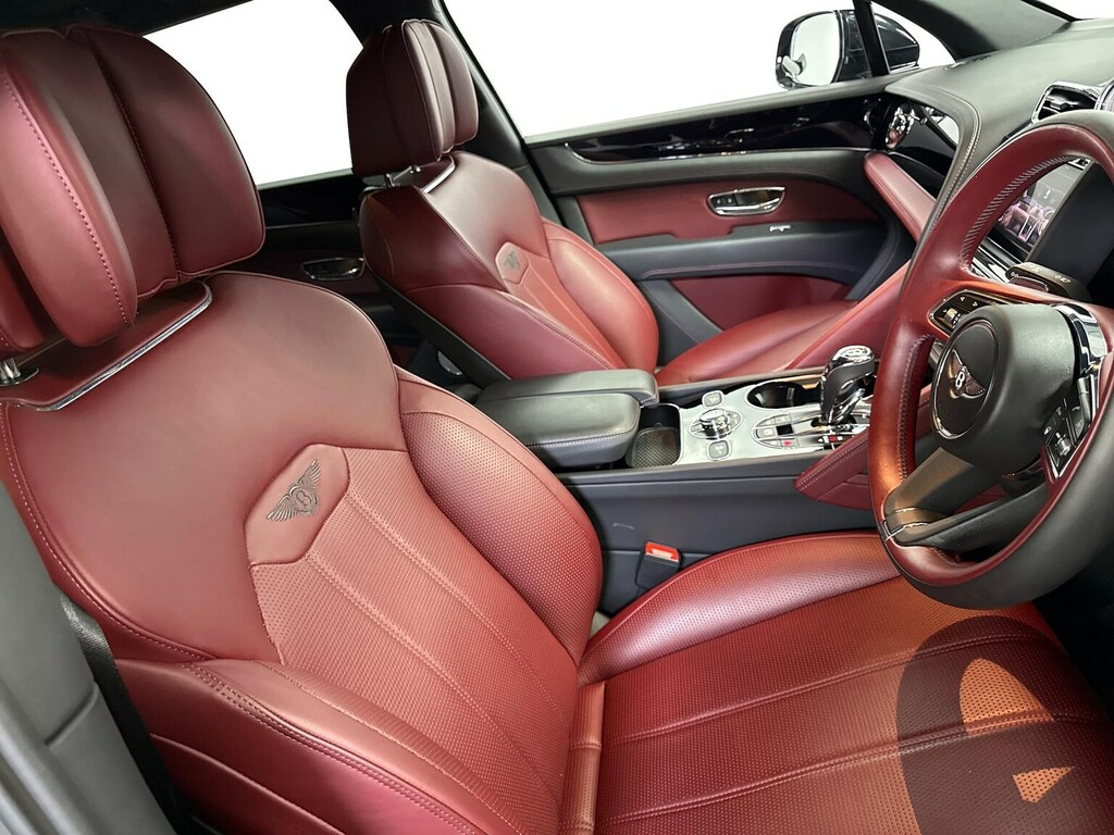Bentley Bentayga 3.0 Tfsi V6 17.3Kwh Suv Plug-in Hybrid Green #37