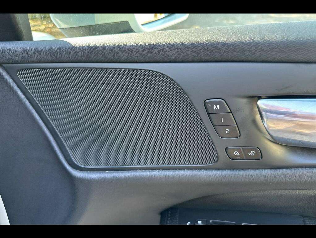 Volvo V60 2.0H T6 Recharge 11.6Kwh Inscription Plug-in Awd Black #31