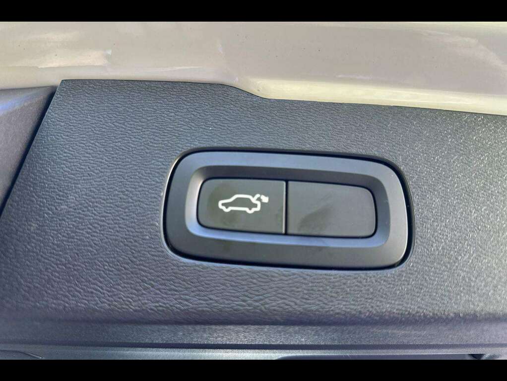 Volvo V60 2.0H T6 Recharge 11.6Kwh Inscription Plug-in Awd Black #22