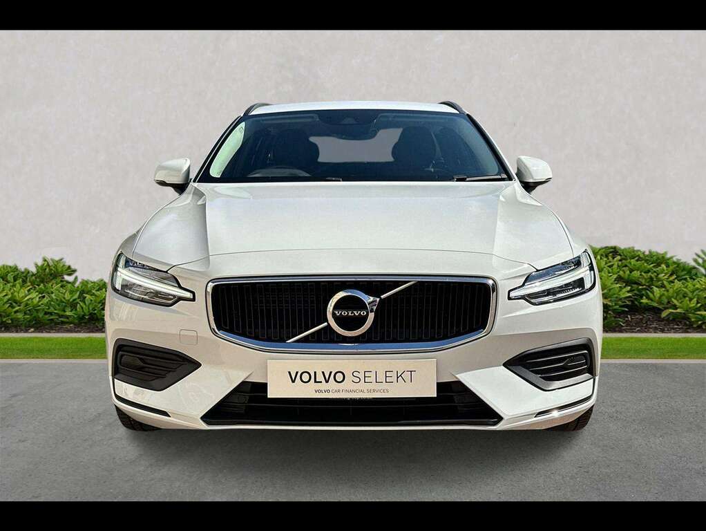 Volvo V60 2.0 B3p Momentum White #5
