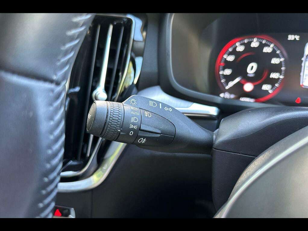 Volvo V60 2.0H T6 Recharge 11.6Kwh Inscription Plug-in Awd Black #29