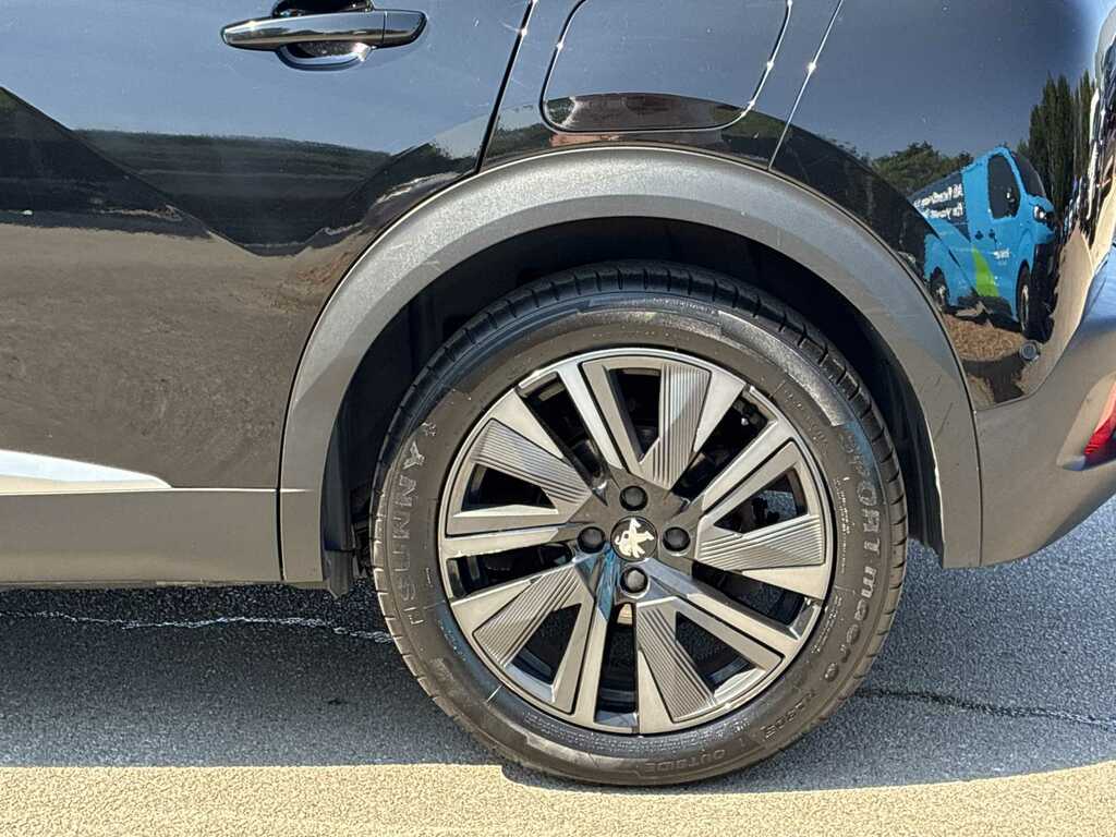 Peugeot e-2008 100Kw Gt 50Kwh Black #6