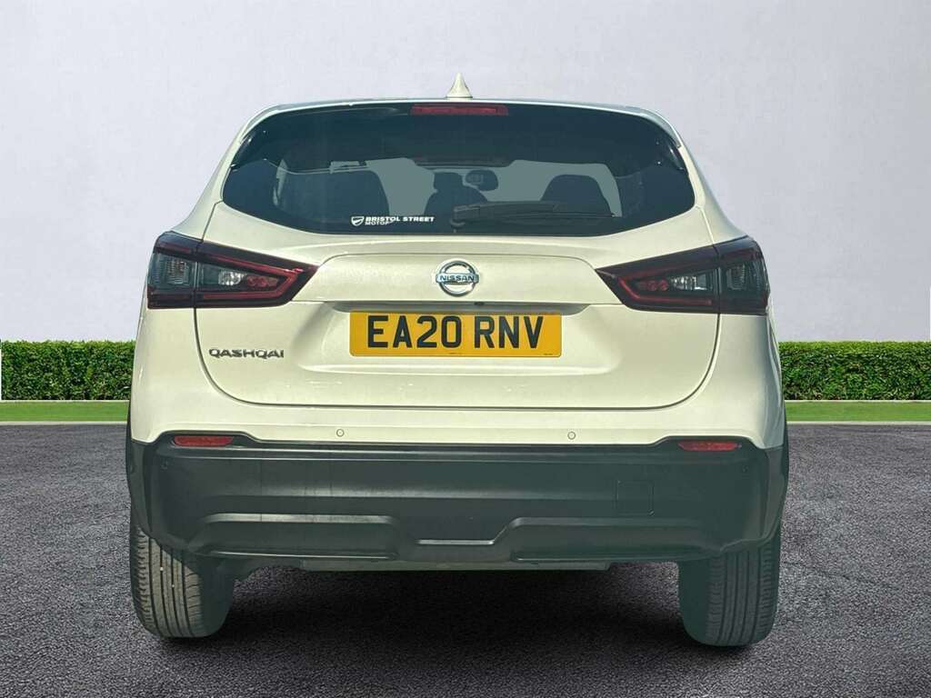 Nissan Qashqai 1.3 Dig-t 160 Acenta Premium Dct White #4