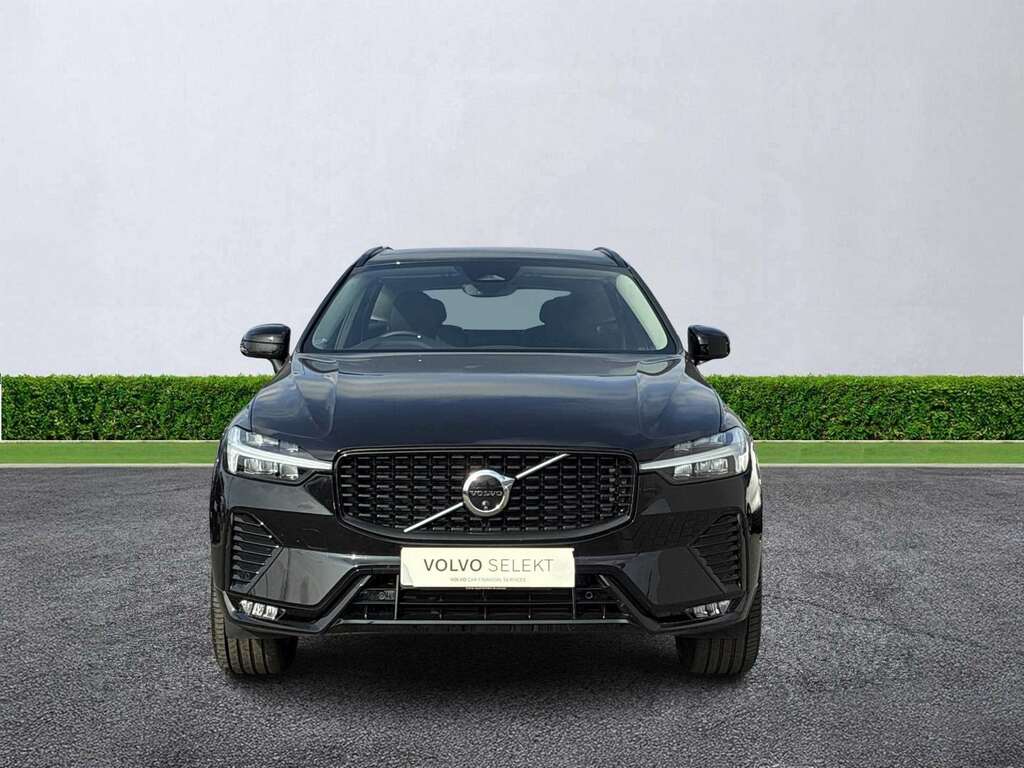 Volvo XC60 2.0 B5p Plus Dark Awd Geartronic SH26NVN Black #2