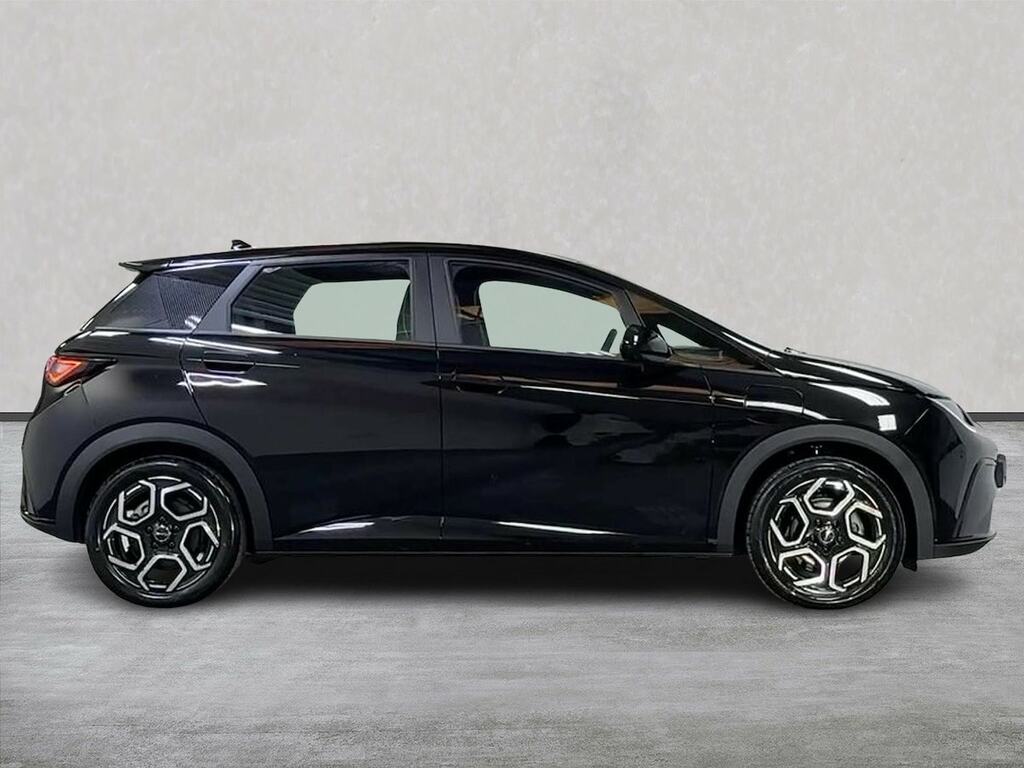 Byd Dolphin Dolphin 150Kw Comfort 60.4Kwh Hatchback Black #3