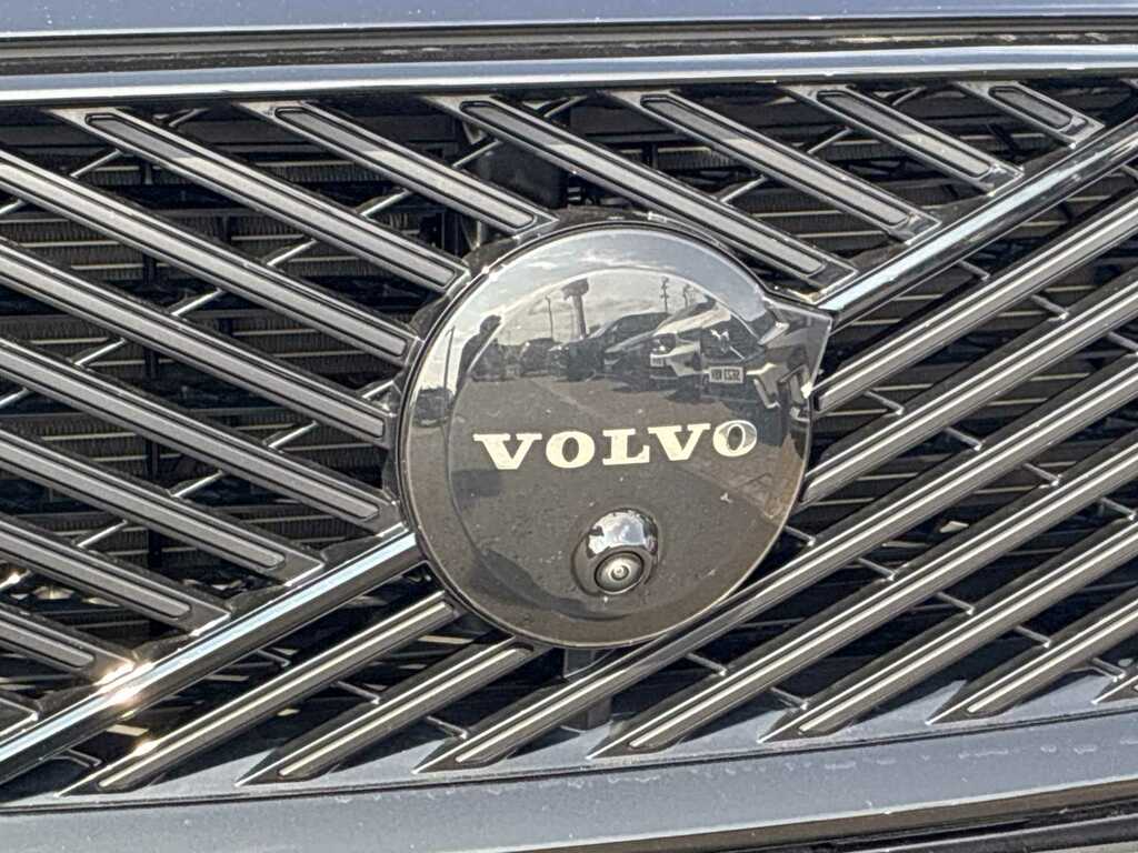 Volvo XC60 2.0 B5p Plus Black Edition Awd Geartronic SB75OXW Black #3