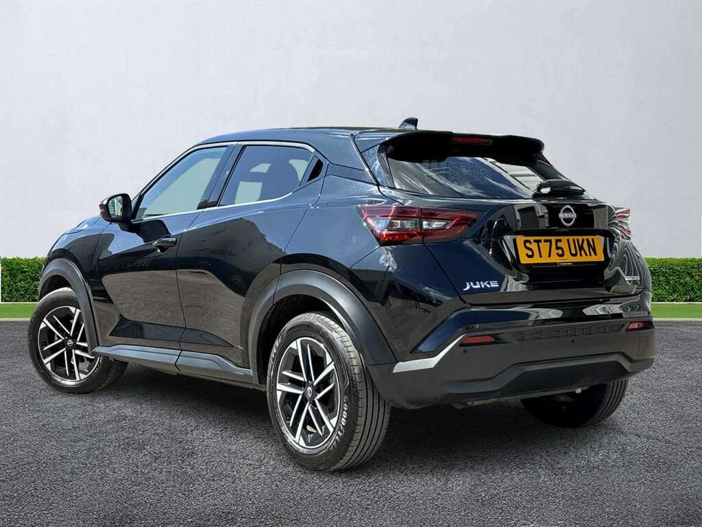 Nissan Juke 1.6 Hybrid N-connecta ST75UKN Black #2