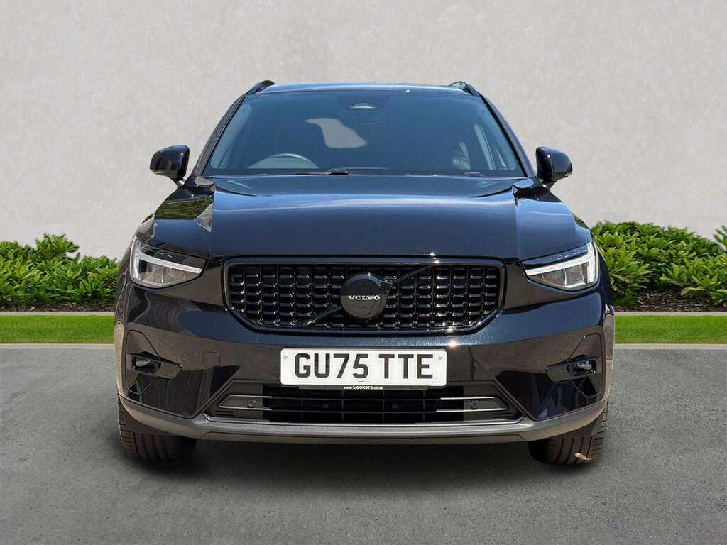 Volvo XC40 2.0 B4p Plus Black Edition GU75TTE Black #5