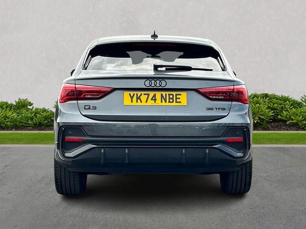 Audi Q3 1.5 Tfsi Cod 35 Black Edition Sportback YK74NBE Grey #4