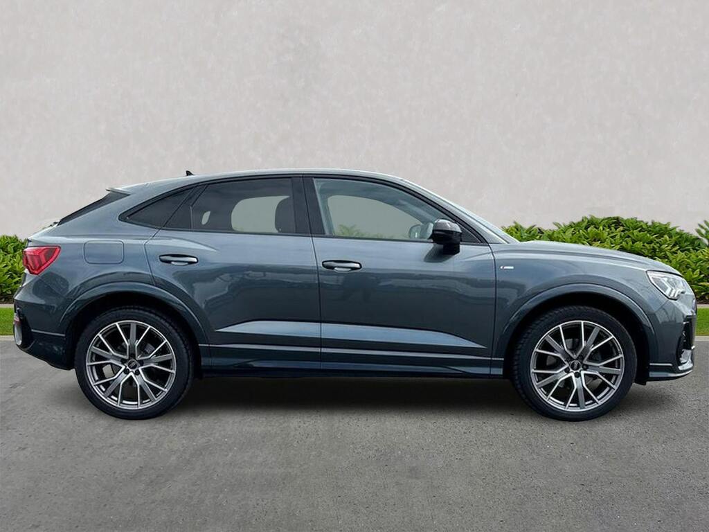 Audi Q3 1.5 Tfsi Cod 35 Black Edition Sportback YK74NBE Grey #3